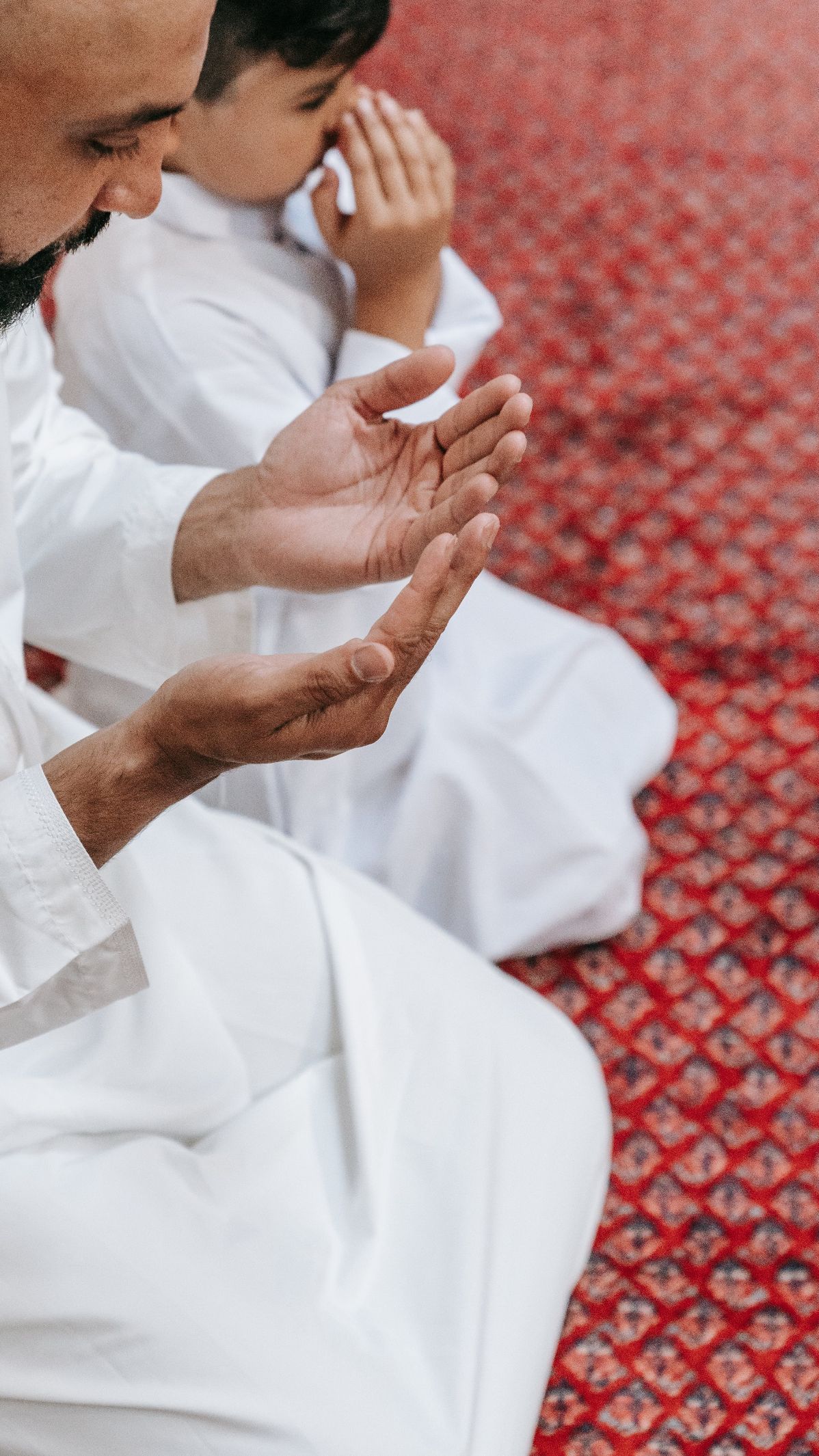 Bacaan Sholawat Nabi, Lengkap Beserta Arti dan Keutamaannya