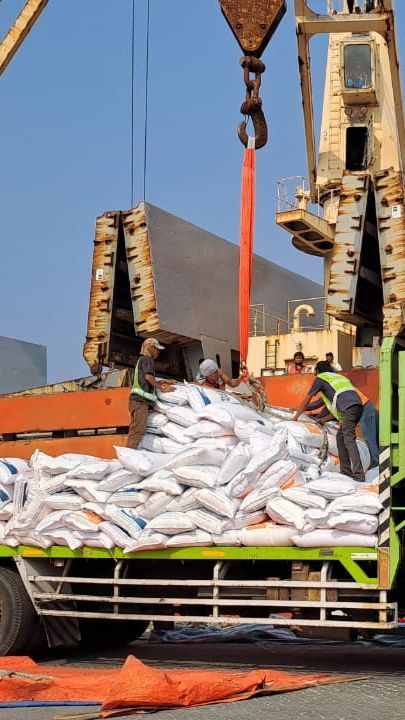 Berkunjung ke India, Dirut Bulog Ingin Impor 500.000 Ton Beras