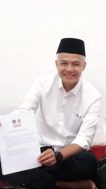 Ganjar Teken Piagam Perjuangan Santri: Bangun Pesantren Vokasi, Jaminan Sosial hingga Upah Guru