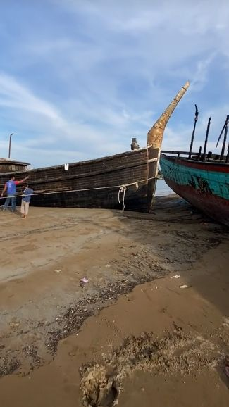 Penampakan Bagian Dalam Kapal Pengungsi Rohingya di Pesisir Aceh, Jadi Sorotan