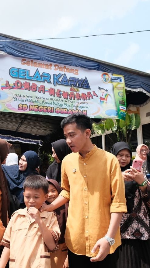 Bawaslu Tidak Sanksi Gibran usai Bagi-Bagi Susu di CFD, Ini Alasannya