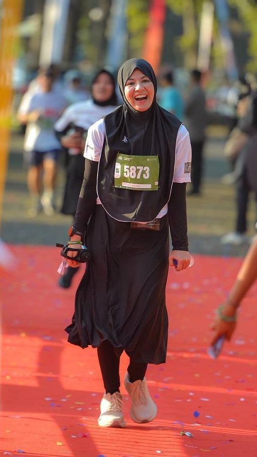 Potret Cantik Natasha Rizky Ikut Marathon 5K Bareng Irish Bella, Penampilannya Tuai Banyak Pujian