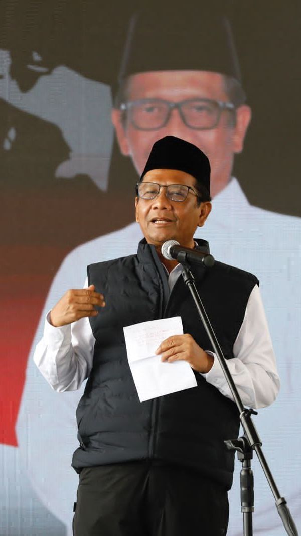 VIDEO: Mahfud Diprovokasi Rocky Gerung Takut Debat dengan Gibran Anak Presiden