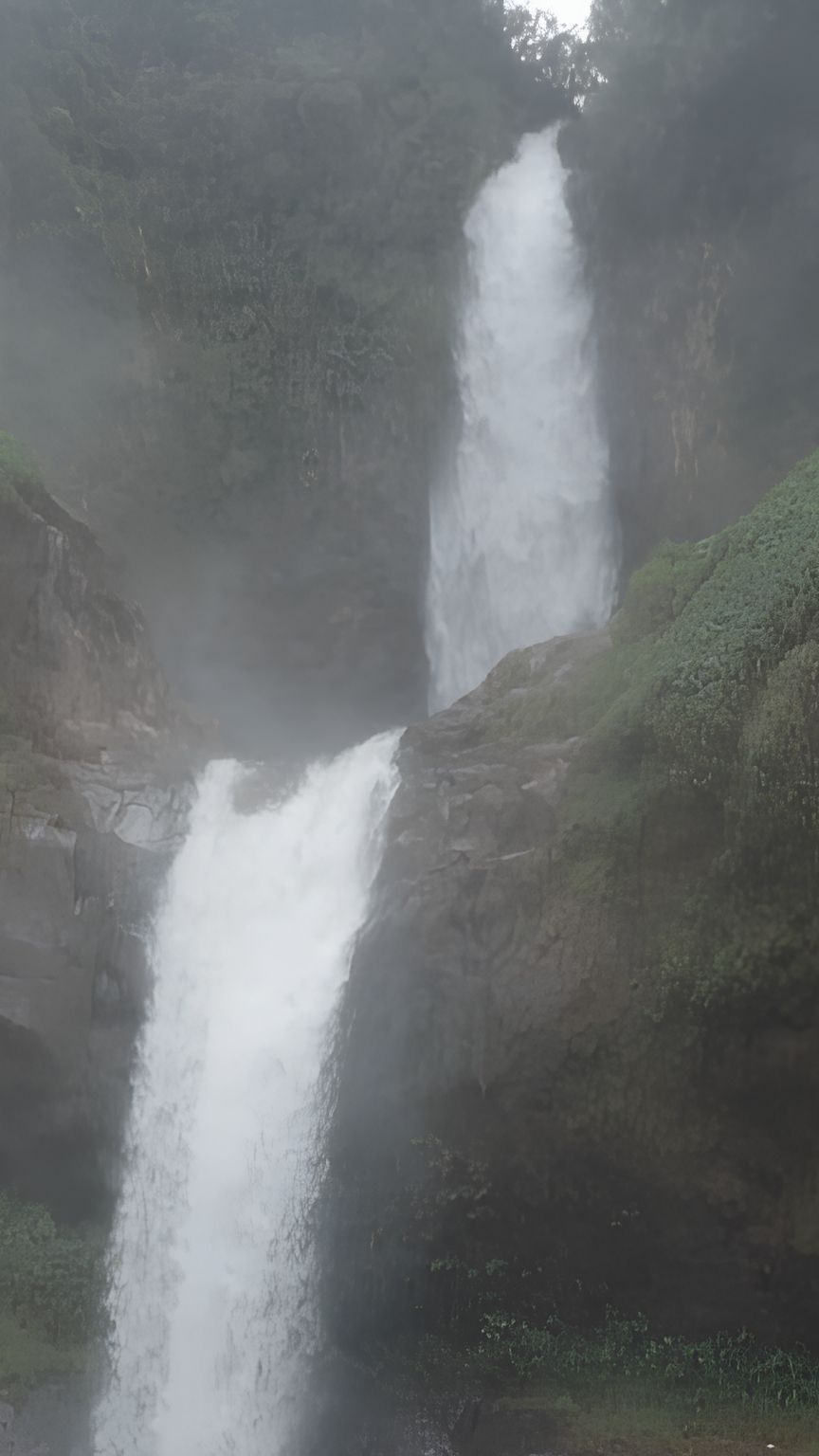 Bak Serpihan Surga, Curug Uci di Garut Suguhkan Pemandangan Air Terjun Bertingkat yang Eksotis