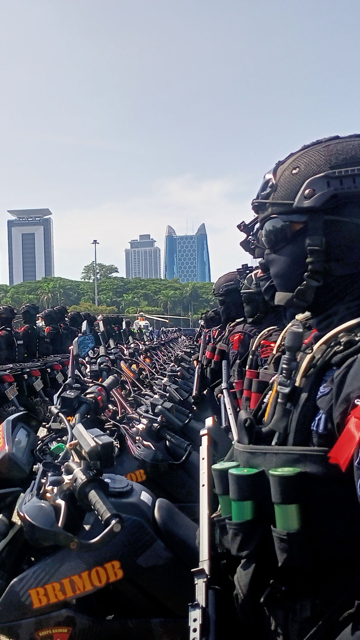 Apel Pasukan Operasi Lilin di Monas, Polri-TNI Pastikan Nataru Aman dan Lancar