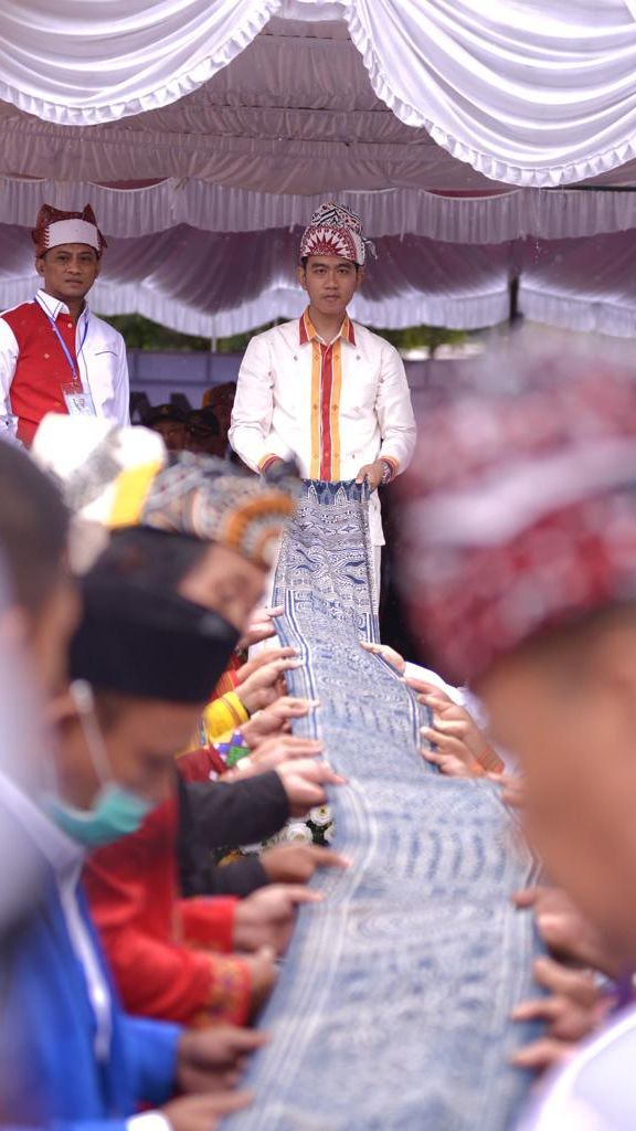 Buntut Bagi-Bagi Susu di CFD, Bawaslu Jakarta Pusat Bakal Periksa Gibran