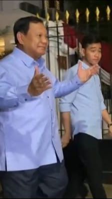 Joget 'Gemoy' Prabowo Antarkan Gibran Debat Cawapres