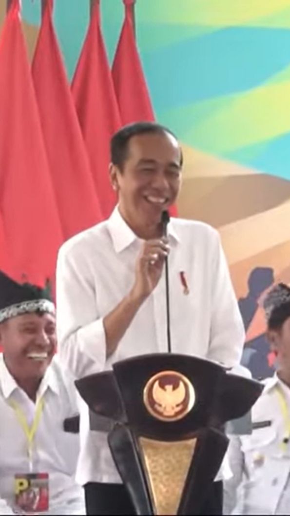 Momen Kocak Jokowi, 'Sogok' Warga Sepeda Jika Tak Setuju Diberi BLT