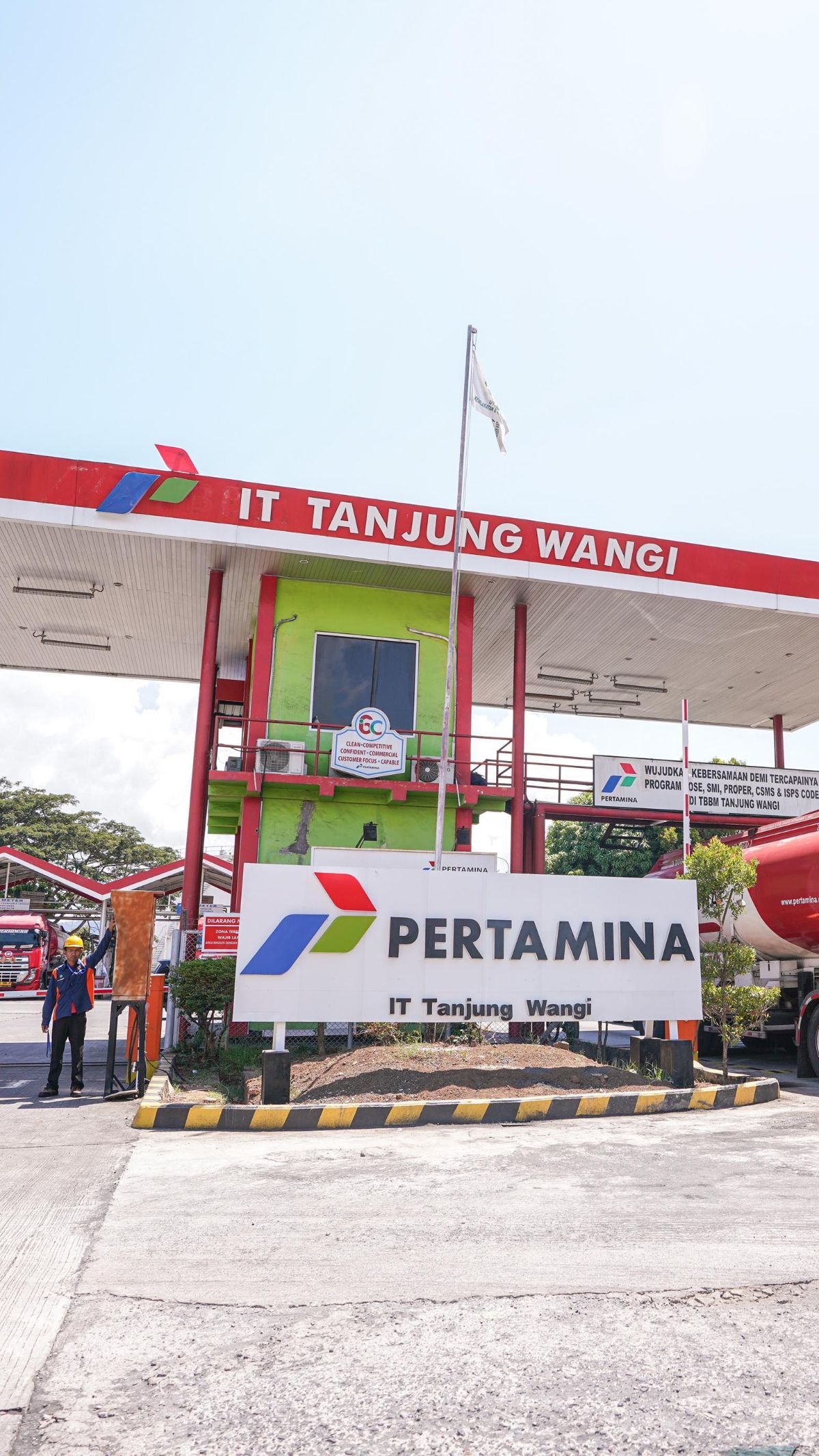 Pertamina Patra Niaga Bareng Kementerian ESDM Cek Kesiapan Layanan Energi di Banyuwangi dan Bali