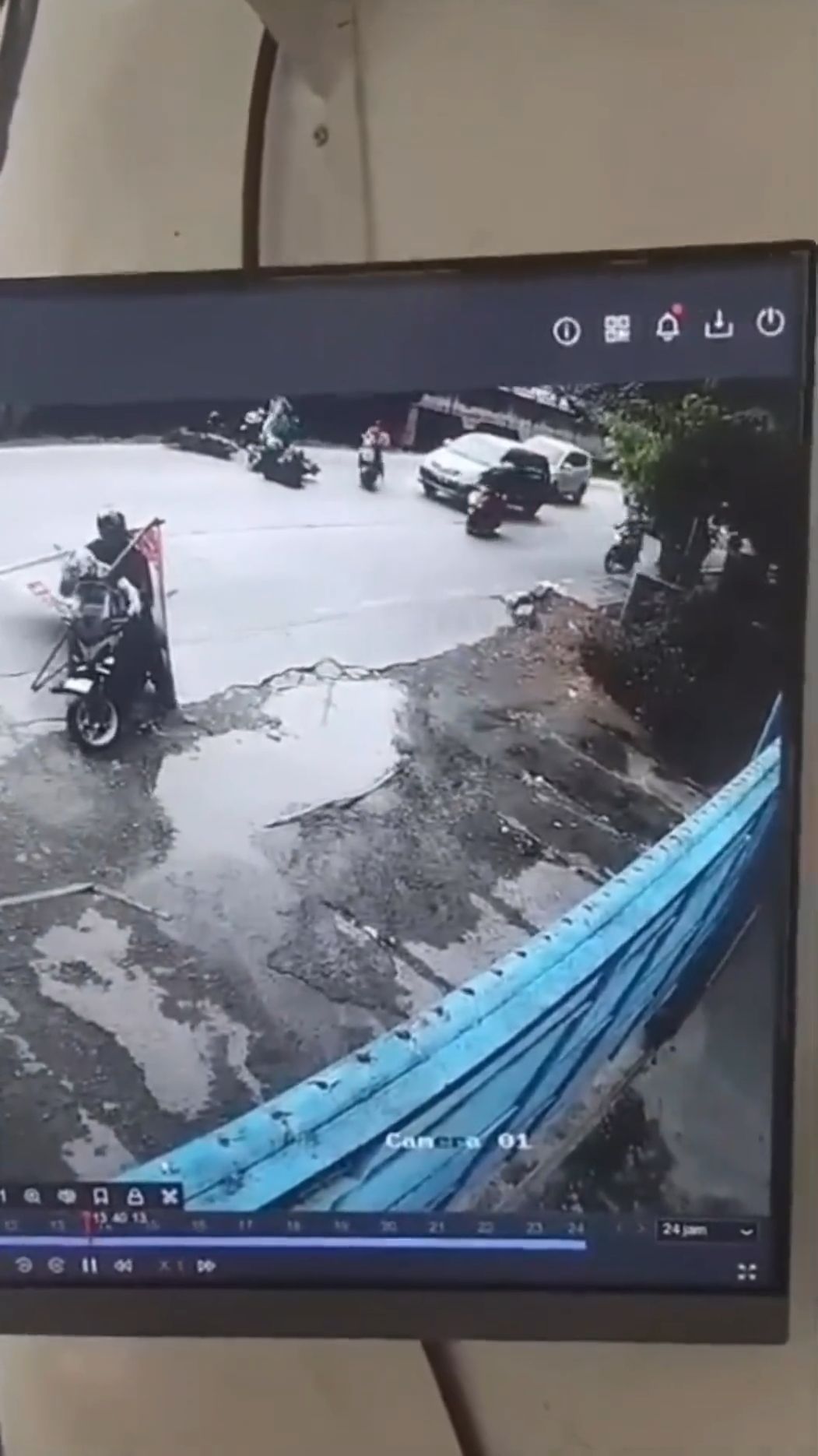 PSI Jakarta Minta Maaf Soal Baliho Milik Calegnya Jatuh Timpa Pengendara Motor