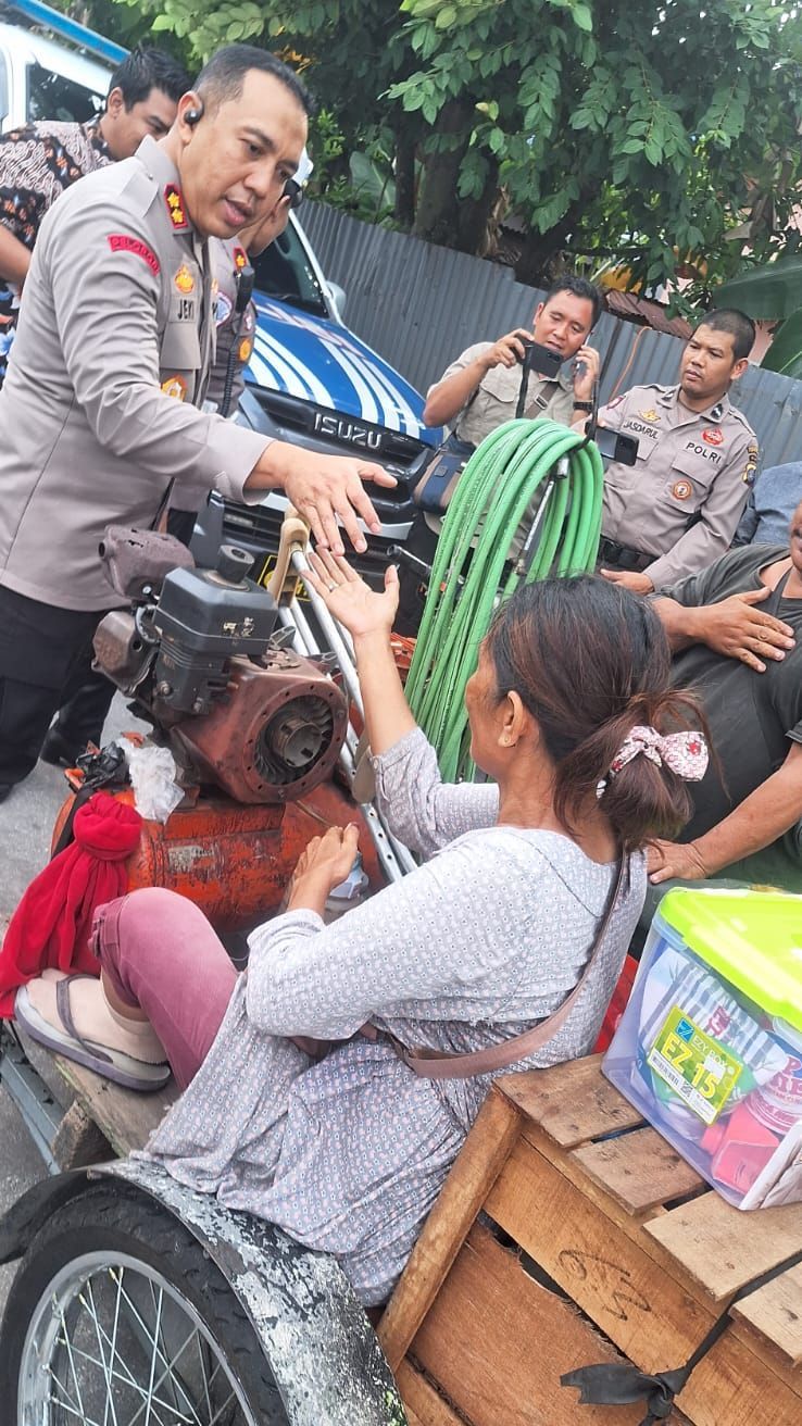 Pulang Sosialisasi Pemilu, Kapolresta Pekanbaru Cegat Disabilitas