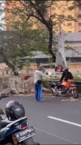 Viral Banyak Motor Ringsek usai Tabrak Beton Pembatas di Flyover Kemayoran, Ini Penyebabnya