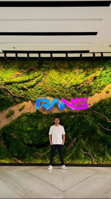 Raffi Ahmad Memamerkan Potret Kantor Baru RANS yang Siap Ditempati, Dipastikan Membuat Karyawan Betah