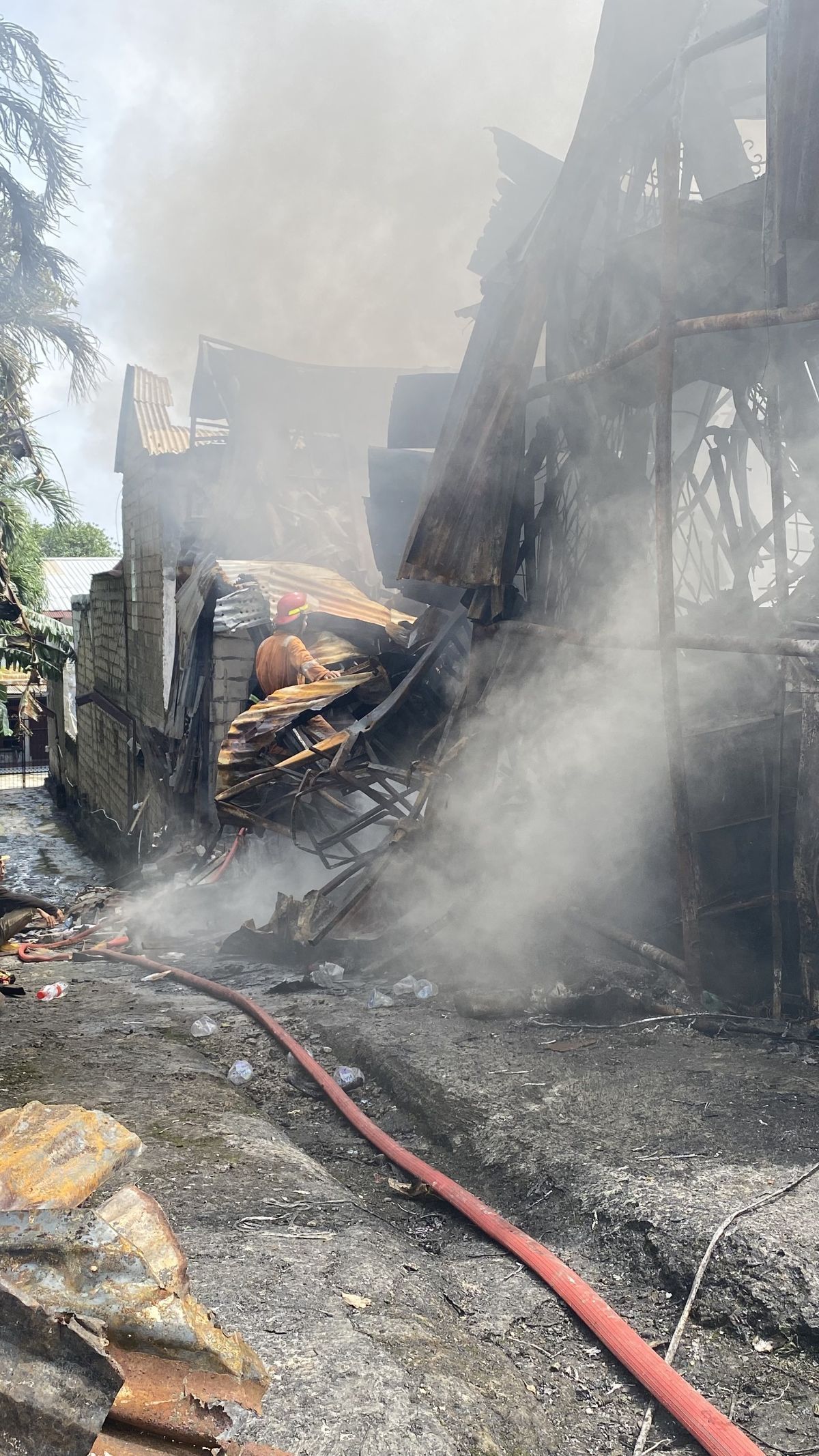 Heboh Asap Hitam di Langit Depok, Ternyata Dari Sini Sumbernya