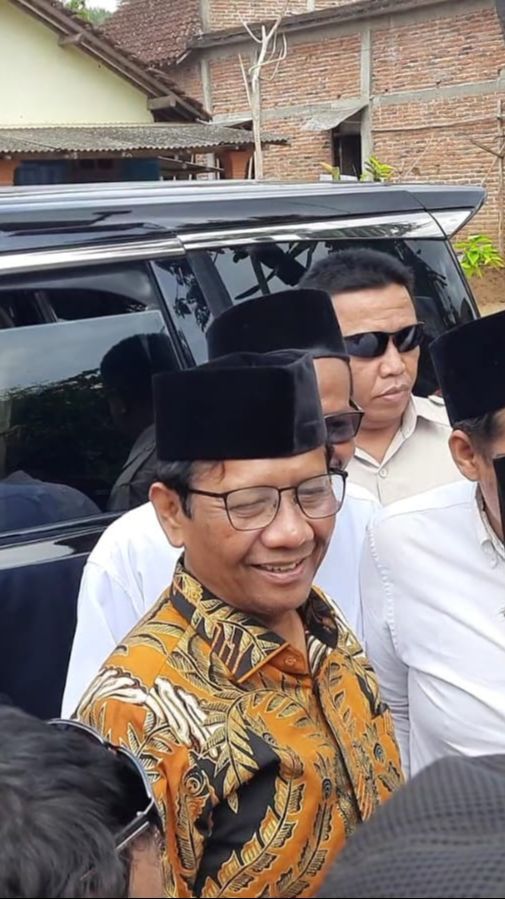 Mahfud Tanggapi Jubir AMIN soal Debat Cawapres: Lomba Goreng Martabak Juga Siap