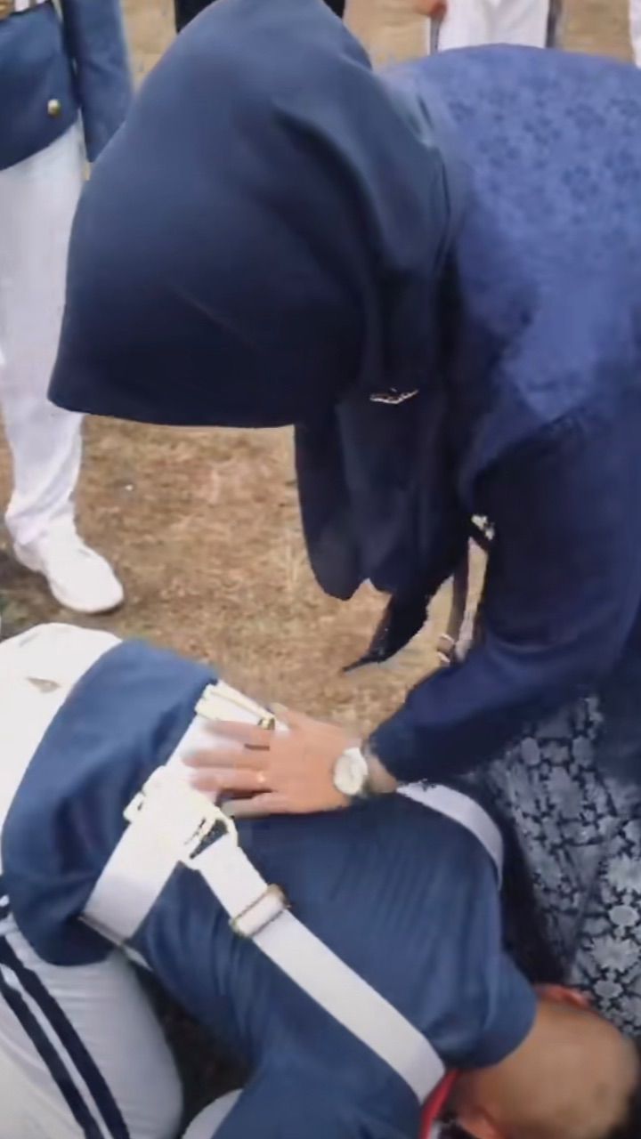 Viral Momen Taruna Cium Kaki sang Ibu saat Wisuda Jurit Akmil, Banjir Tangisan