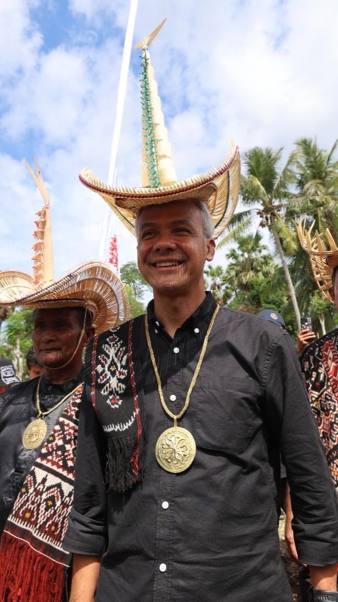 Ganjar Minta Relawan Koordinasi dengan KPU dan Bawaslu untuk Bantu Korban Erupsi Marapi