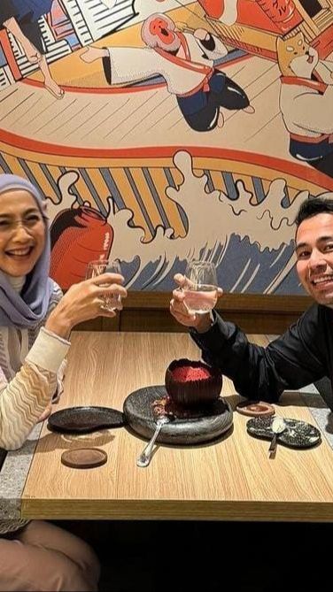 Potret Raffi Ahmad Makan Bareng Desy Ratnasari, Netizen Singgung Nagita Slavina Hingga Nostalgia Bunga Mawar