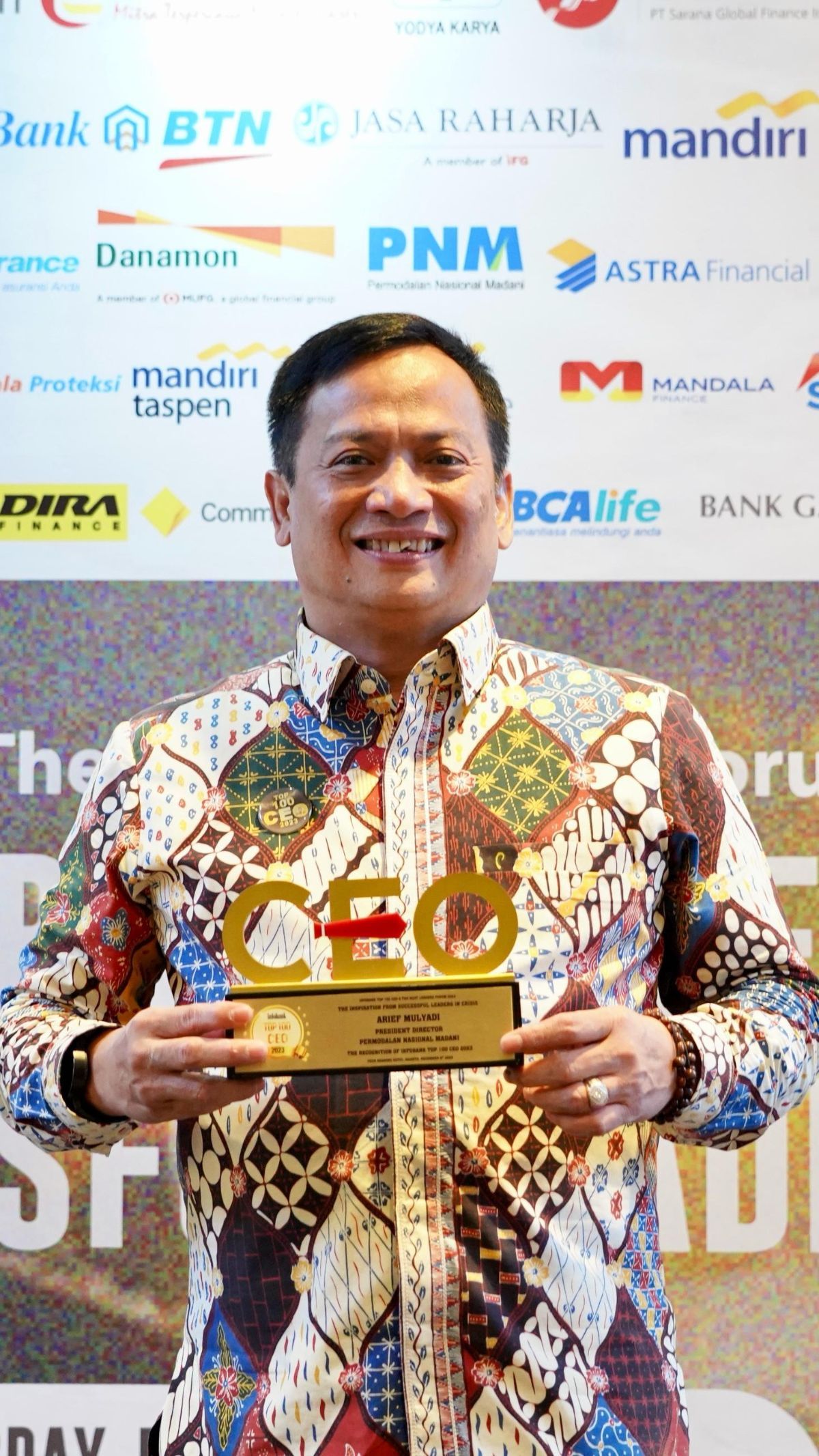 Direktur Utama PNM Arief Mulyadi Masuk Jajaran Top 100 CEO 2023