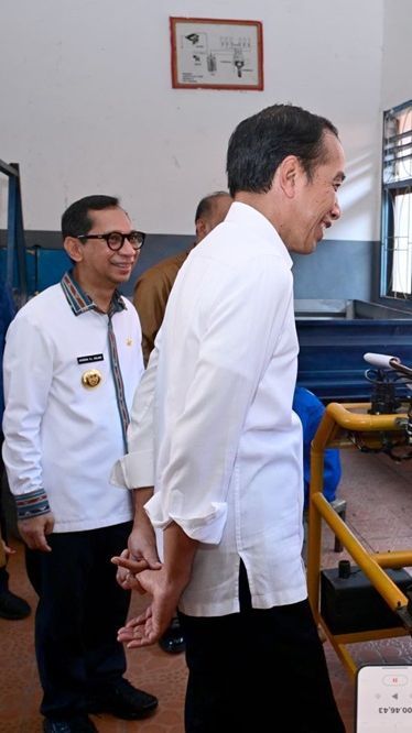 Jokowi Janji Beri Mobil Baru dan Mesin Kayu untuk SMKN 5 Kupang: Kalau Praktik Hati-Hati