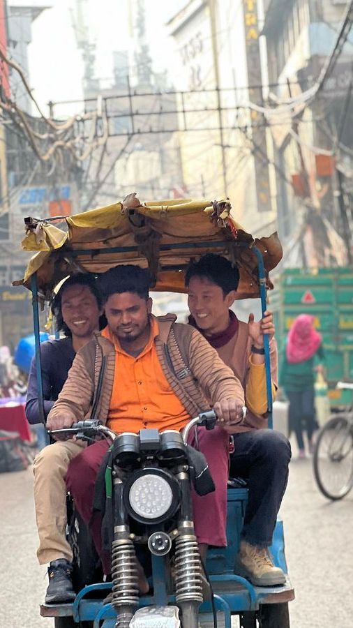 Setelah Pakistan dan Tibet, Intip Potret Keseruan Denny Sumargo saat di India untuk Syuting Film Terbaru