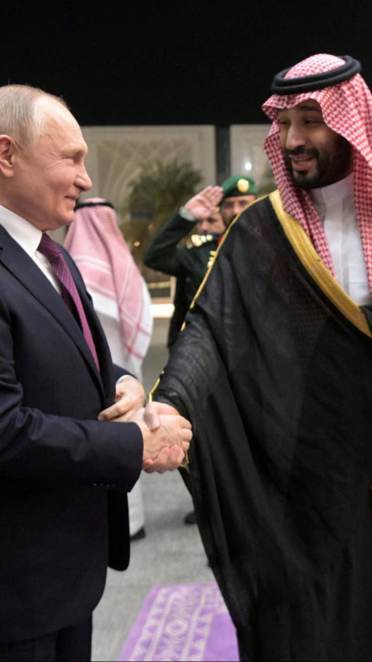 FOTO: Di Tengah Agresi Israel, Putin Kunjungi UEA dan Arab Saudi untuk Temui Pangeran MbS dan Presiden Sheikh MbZ