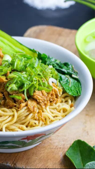 Resep Mie Ayam Berbagai Varian ala Rumahan, Lezat dan Praktis