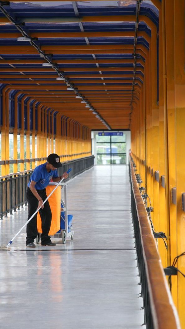 Habiskan Anggaran Rp18,3 Miliar, Skybridge Bojonggede Diresmikan Menhub Budi