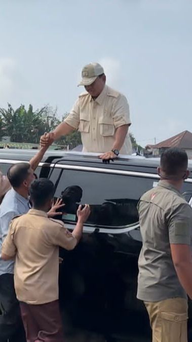 Kampanye di Padang, Prabowo Janji Berantas Kemiskinan dan Korupsi