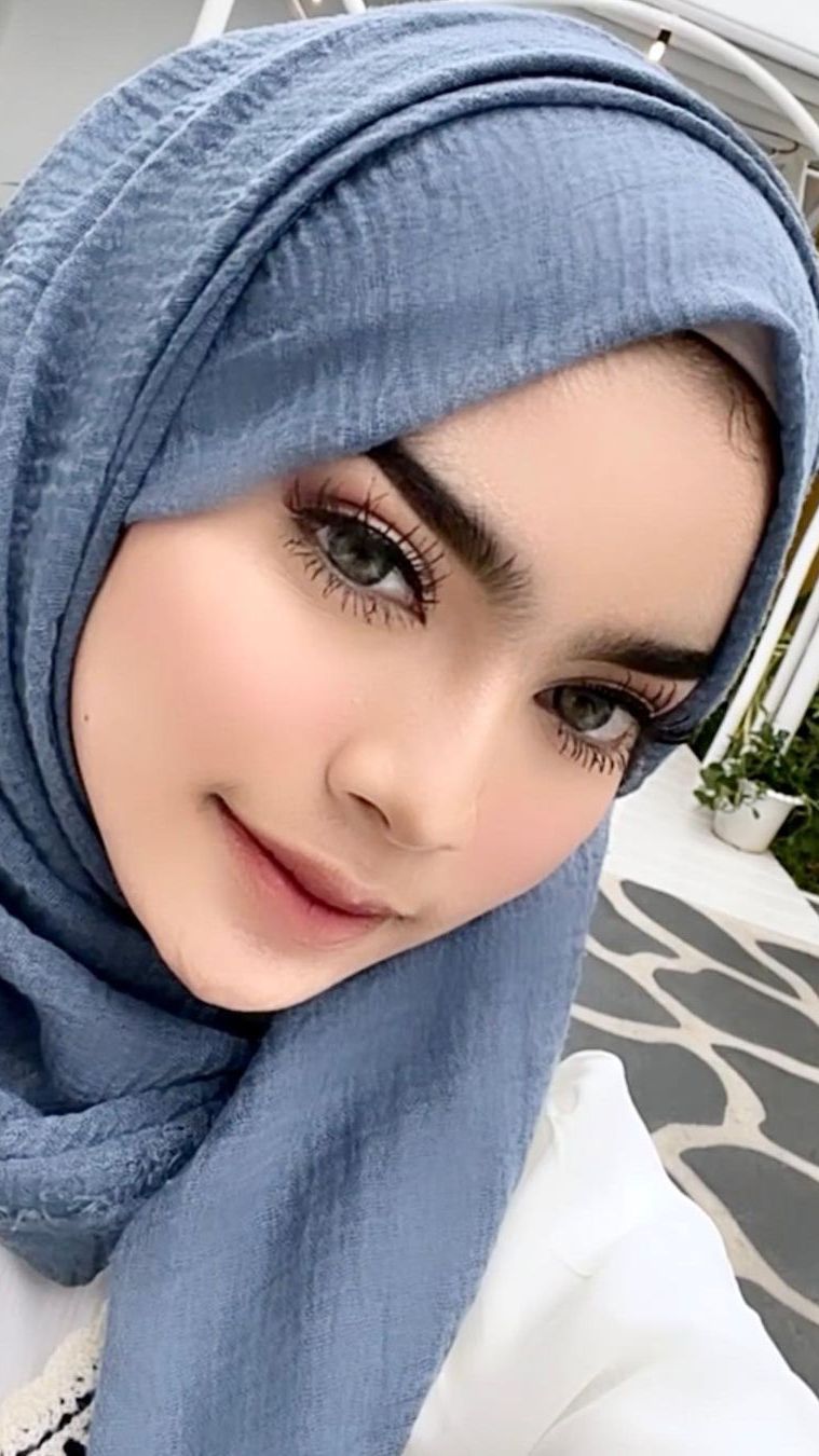 Mengenal Sosok Indyrach, YouTuber Cantik yang Jadi Sorotan