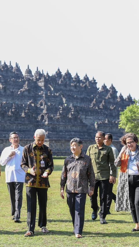 Berkunjung ke Candi Borobudur, Begini Kedekatan Ganjar Pranowo dengan Kaisar Jepang