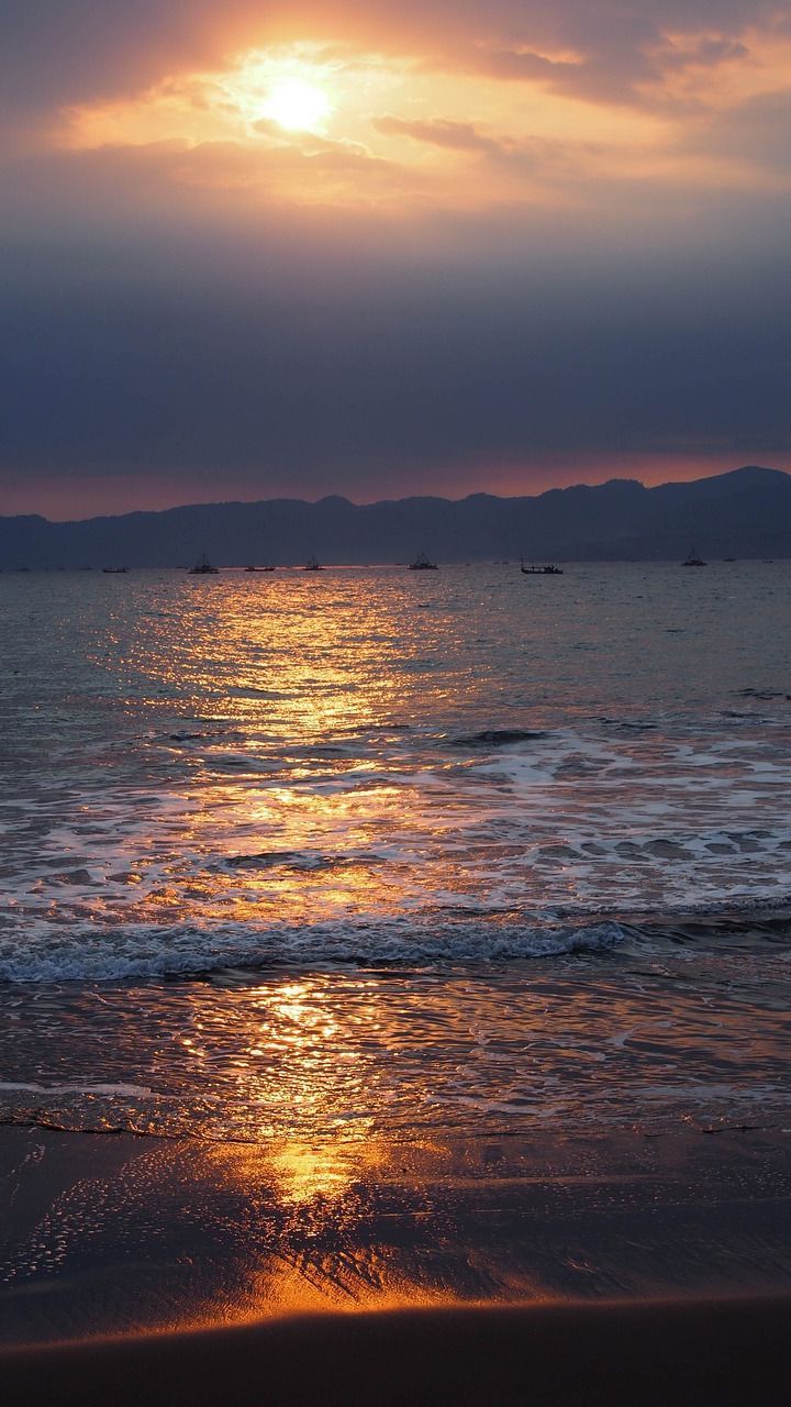 Wisata Pelabuhan Ratu Jawa Barat, Sajikan Panorama Laut Memesona