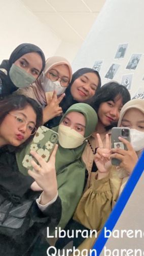 Kompak Banget, 7 Wanita Bersahabat Ini Rela Nabung Bareng Demi Kurban Sapi