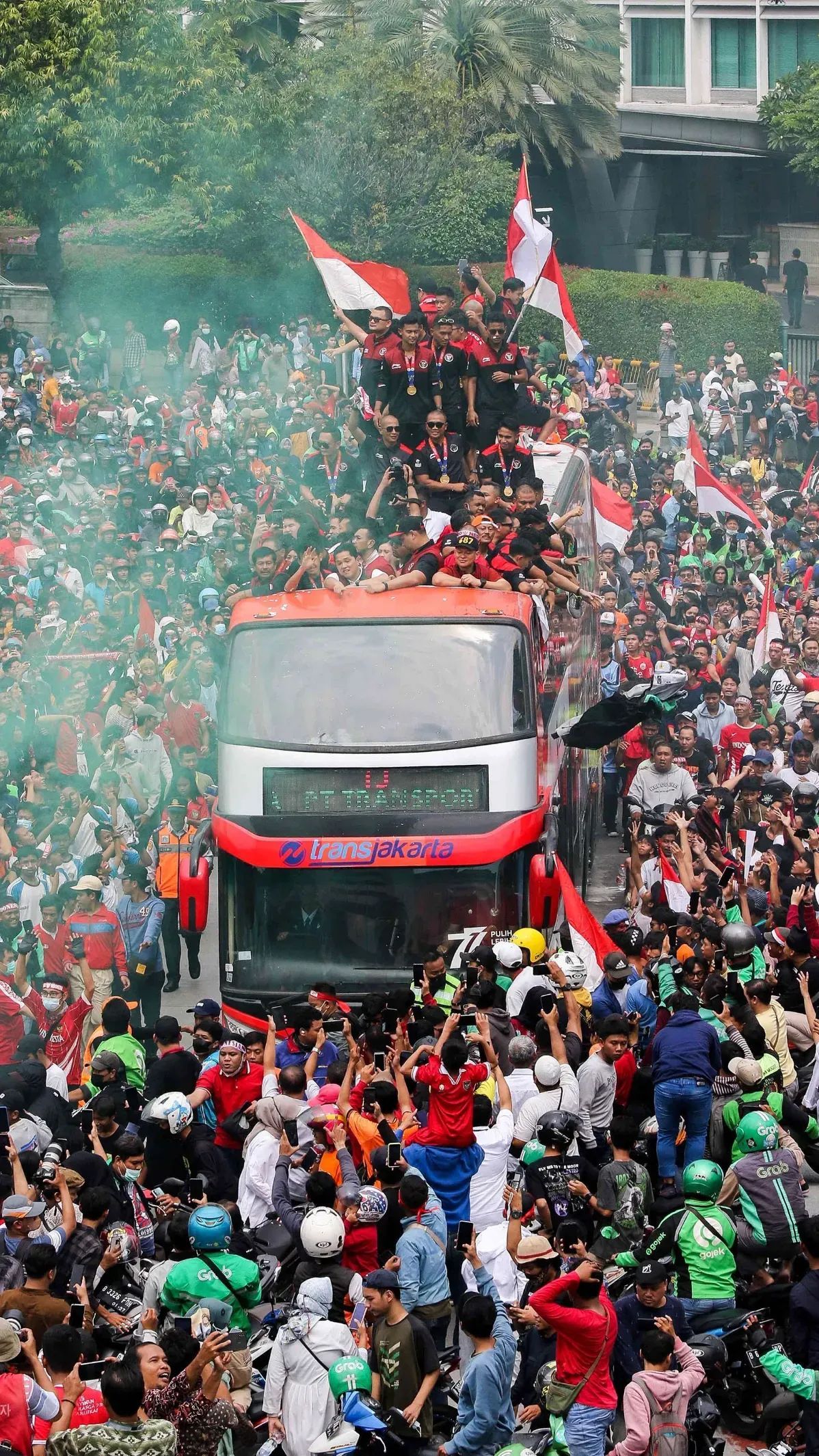 Timnas Raih Emas Diarak Keliling Jakarta