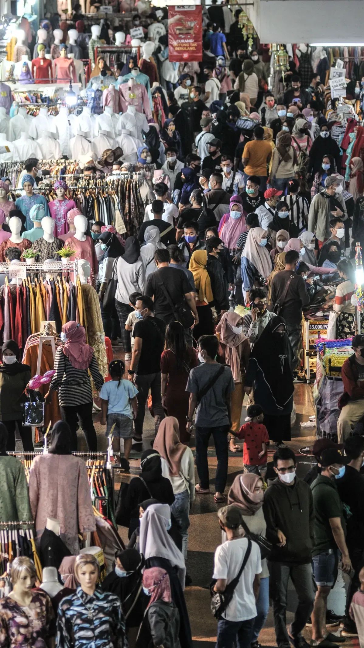 Meraup Cuan di Pasar Tanah Abang