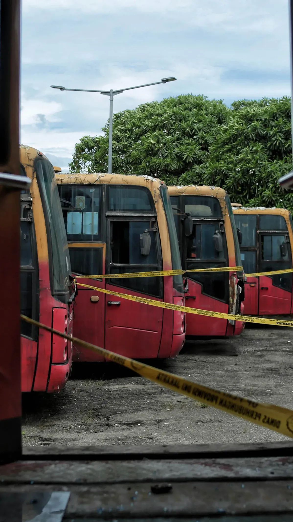 Ratusan Bus Transjakarta Bersiap Masuk 'Kandang'