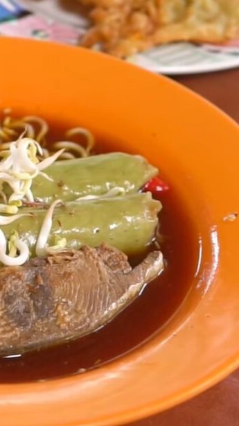 Lezatnya Kupat Banyu Pindang, Kuliner Asli Indramayu yang Mulai Langka