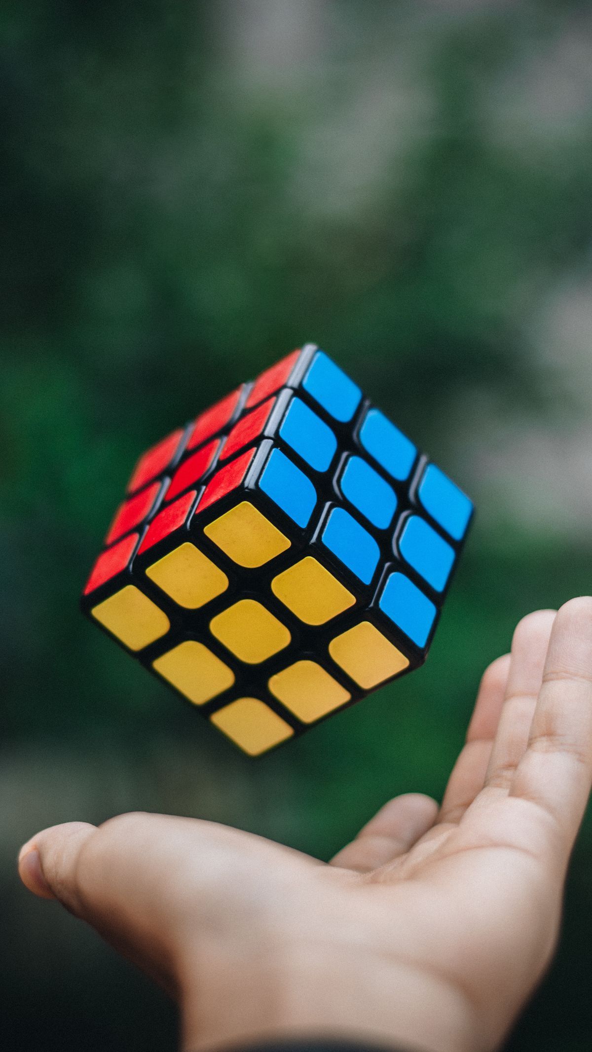 Cara Menyelesaikan Rubik 3x3 Bagi Pemula, Pahami Rumusnya