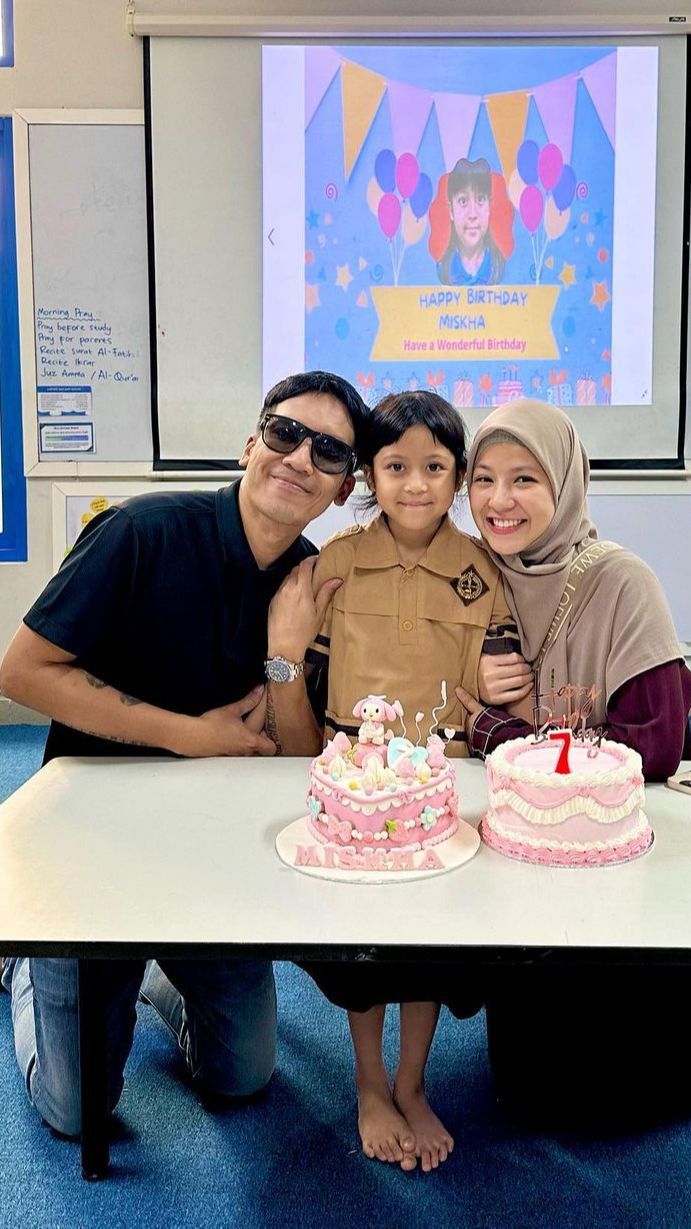 Tetap Rayakan Ulang Tahun Anak Bersama, Intip Momen Kompak Desta dan Natasha Rizky