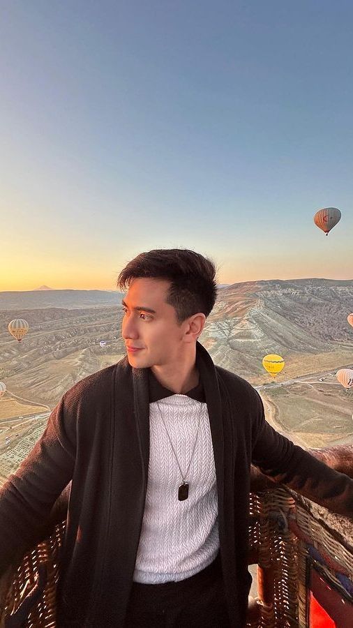 Momen Keseruan Verrell Bramasta Liburan ke Cappadocia, Sahabat 'Sendiri-sendiri Kesini Udah, Kapan Berdua?'