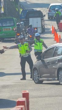 Perhatian! Tidak Nyalakan Sein atau Lambaikan Tangan saat Belok Didenda Rp250 Ribu