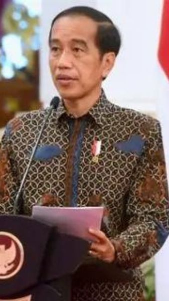 Tugas Pertama Jokowi untuk Menkominfo Budi Arie: Selesaikan Proyek BTS Sesuai Rencana Pemerintah