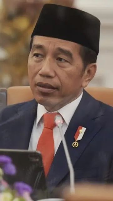 Jokowi Jawab Kritik Surya Paloh soal Revolusi Mental