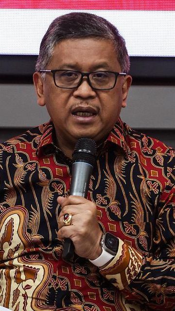 Sekjen PDIP Sindir NasDem Mobilisasi Massa ke GBK