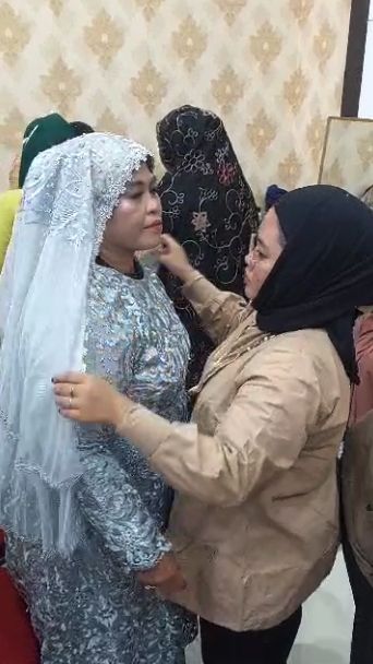 Fasilitasi Jemaah Haji yang Ingin Tampil Glamor, PPIH Debarkasi Makassar Sediakan Make Up Corner