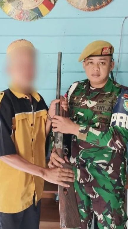 TNI Terima Belasan Pucuk Senpi Rakitan dari Warga di Kaltim