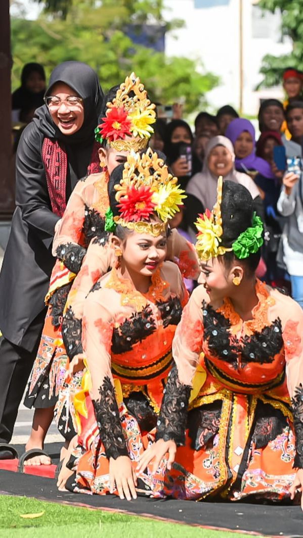 Hari Anak Nasional, Ribuan Anak Banyuwangi Memengan Aneka Permainan Tradisional