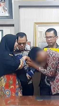 Viral Video Siswa SD Ngamuk Lalu Guru yang Minta Maaf, Ini Penjelasan Bupati Limapuluh Kota