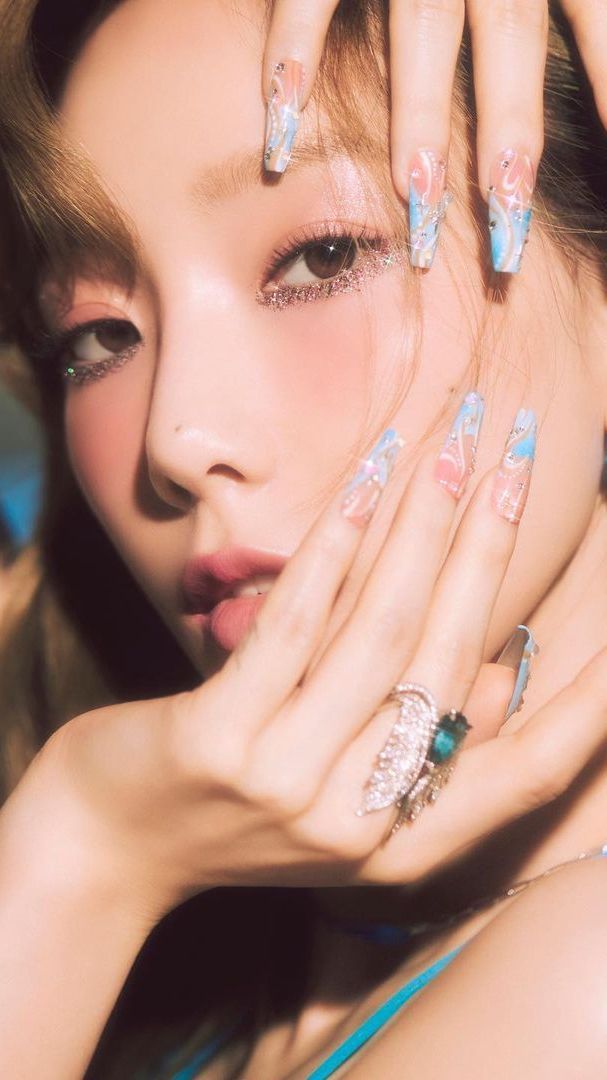 4 Tips Cantik Taeyeon, Penyanyi Korea Selatan yang Baru Konser di Jakarta