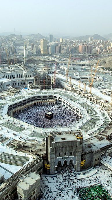 Saudi Eksekusi Dua Warga di Makkah karena Bunuh Orang Tua dengan Cara Keji